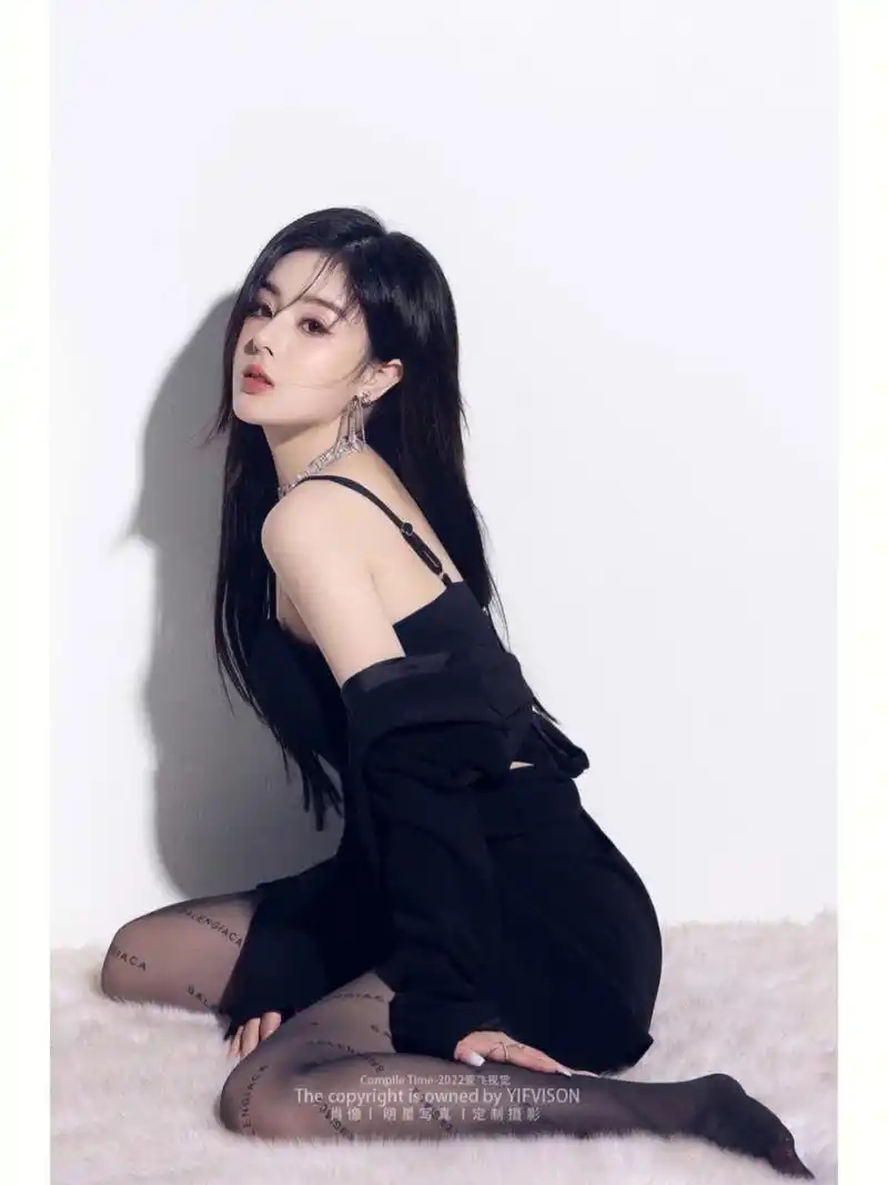 长腿私房写真情感外套男韩国透气高清极品迷人夜色防紫流行成熟视频