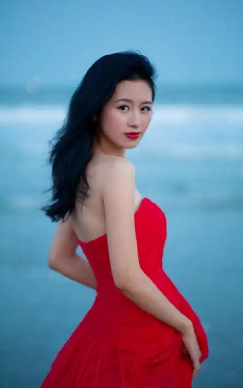 长腿情感吊带女全脸遮挡迷人夜色高清极品气质浴室视频户外诱惑大胆粉红遮脸