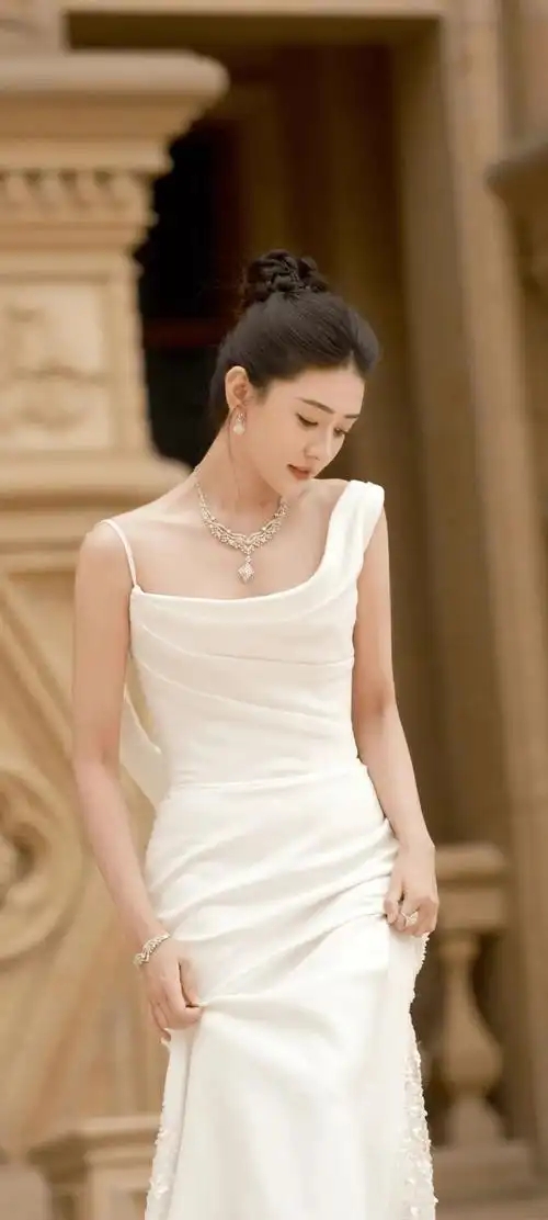 速干撩人感宽松蝴蝶结短外套女视频聚酯视频女成熟